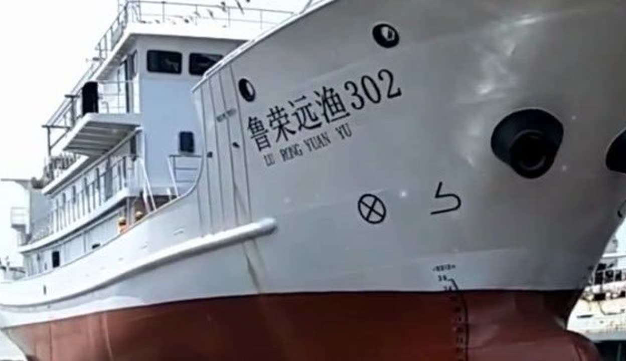 賀“魯榮遠(yuǎn)漁302”船氣囊上排下水吉水接水順利#氣囊下水#船舶下水#船用氣囊#魯榮遠(yuǎn)漁302